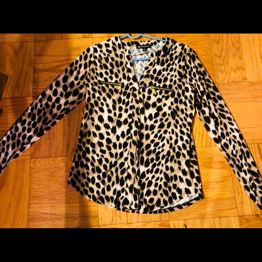 INC leopard blouse with zippered pockets. Small
